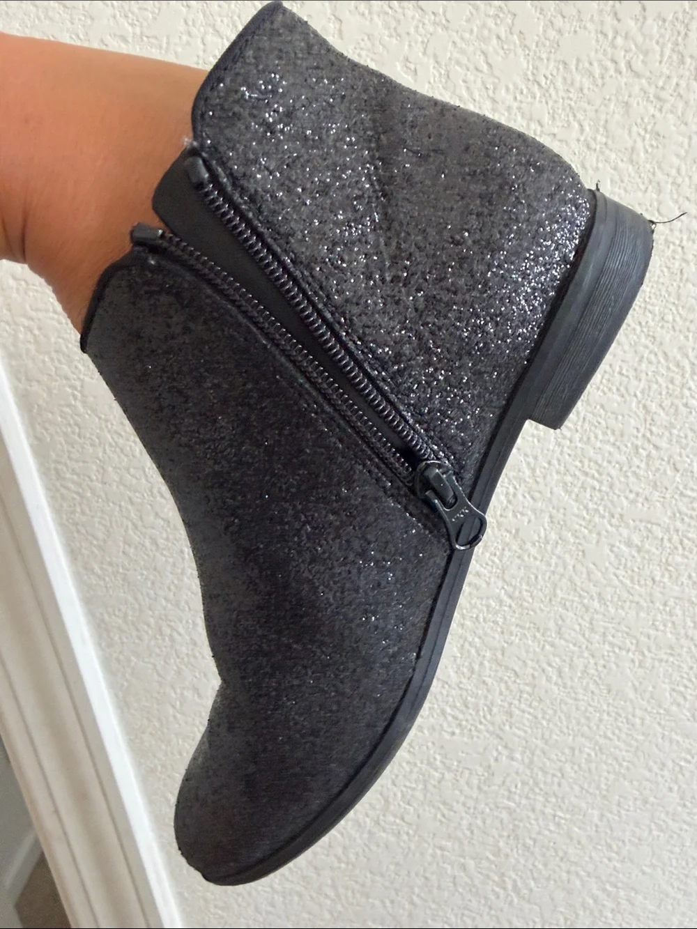 Cat & Jack Girls' Black Glitter Ankle Boots